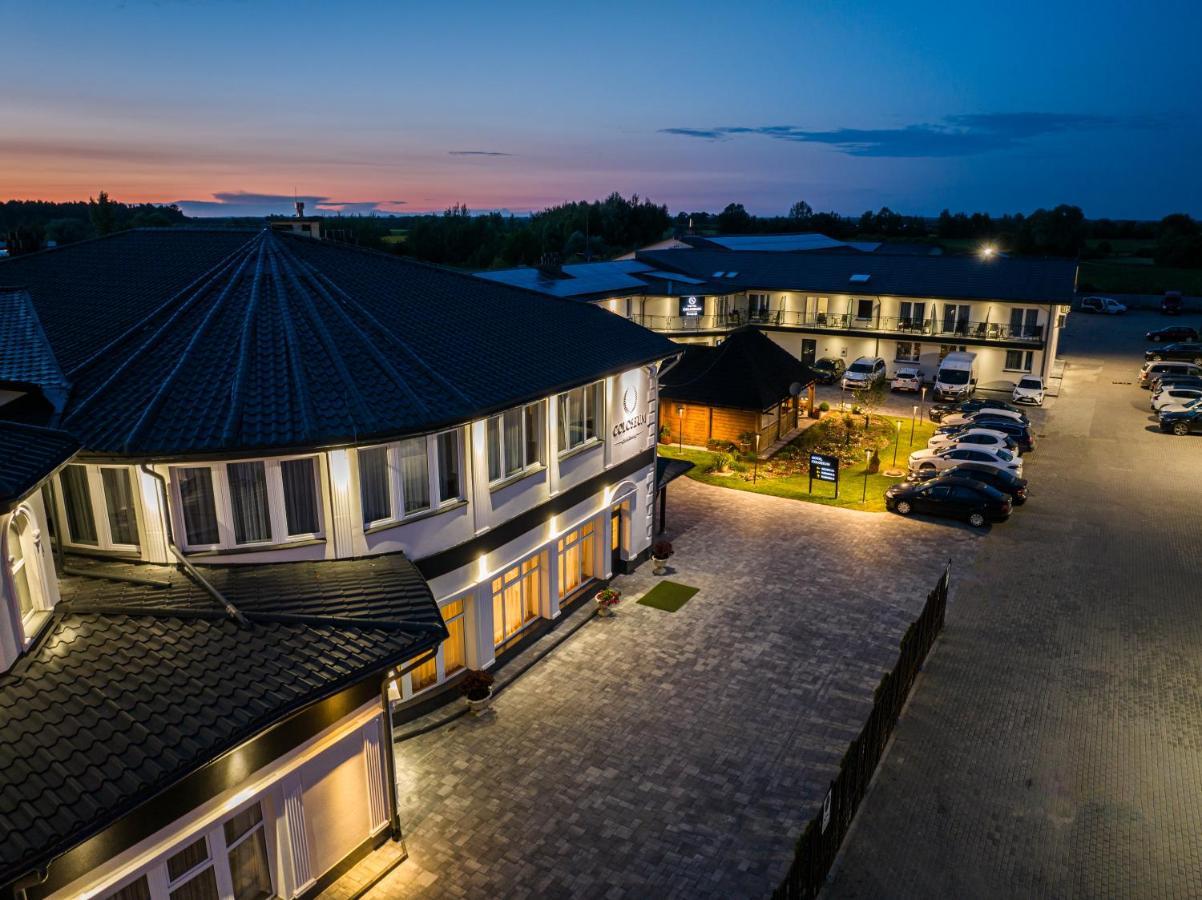 Hotel Coloseum Jarosław Exterior foto